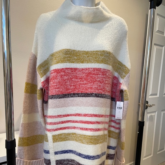 Anthropologie Sweaters - Anthropologie Mock turtleneck Wool Blend Sweater